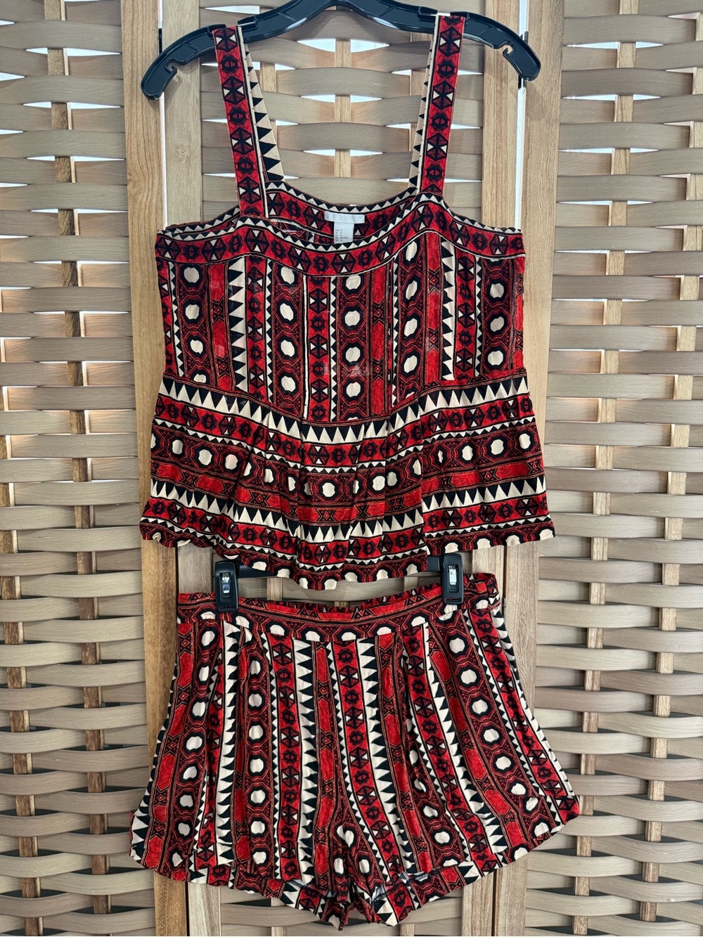 H&M 12/14 L/XL 2 Piece Tribal Print Peplum Tank And Shorts Set Red Black Cream